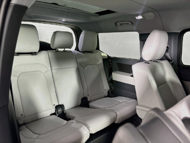 New 2026 Gray Land Rover S image 26