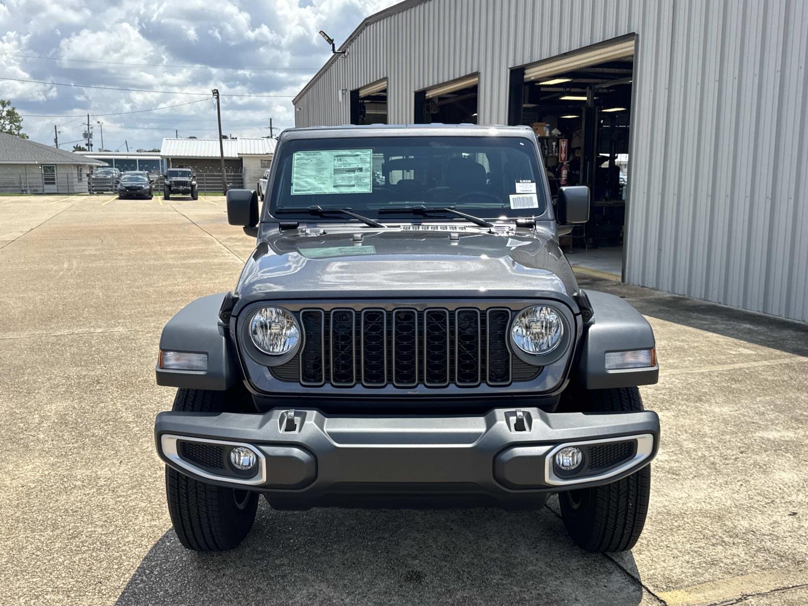 New 2026 Granite Crystal Metallic Clear-Coat Exterior Paint Jeep Sport image 2