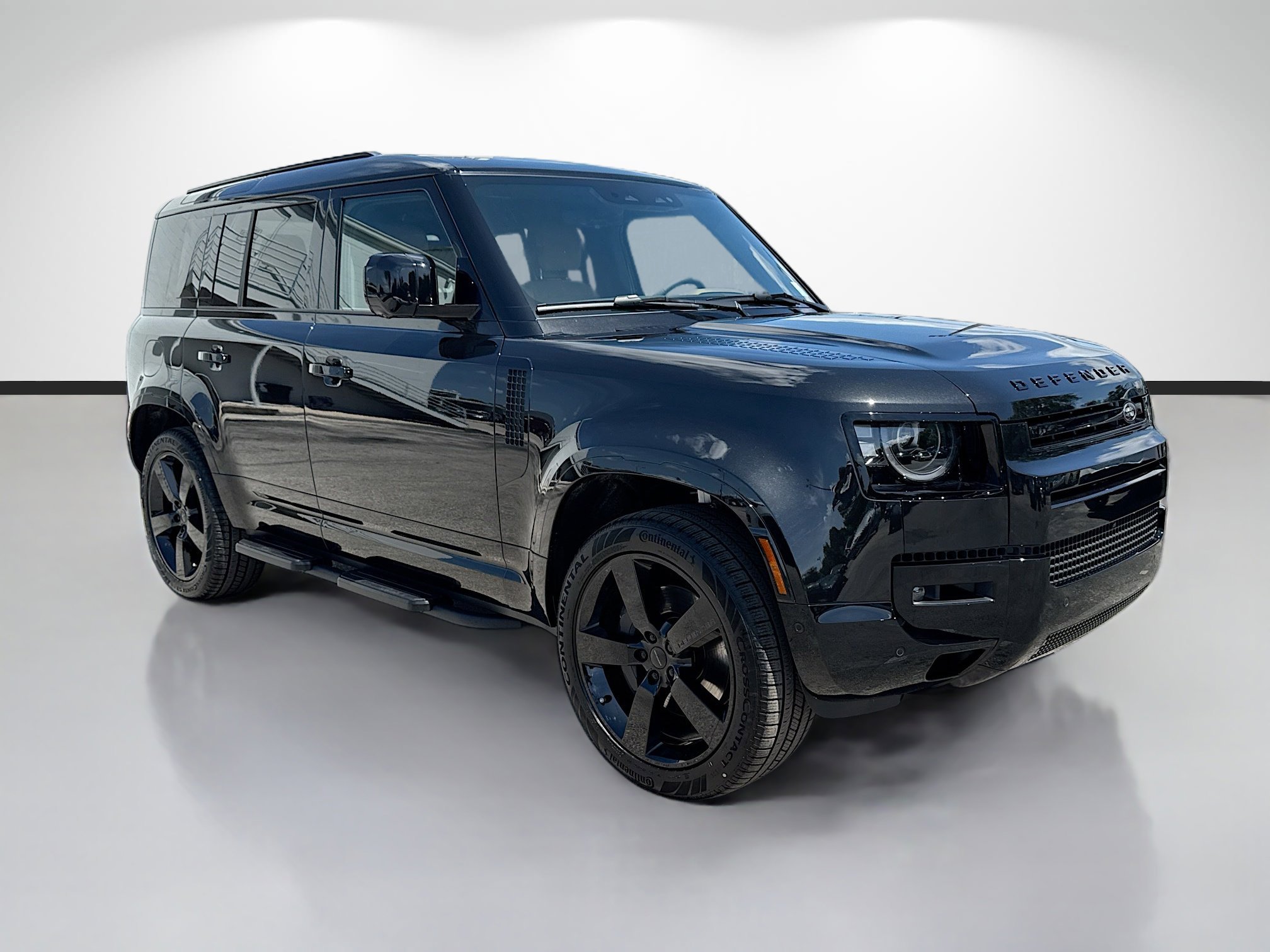 New 2026 Santorini Black Land Rover X-Dynamic SE image 7