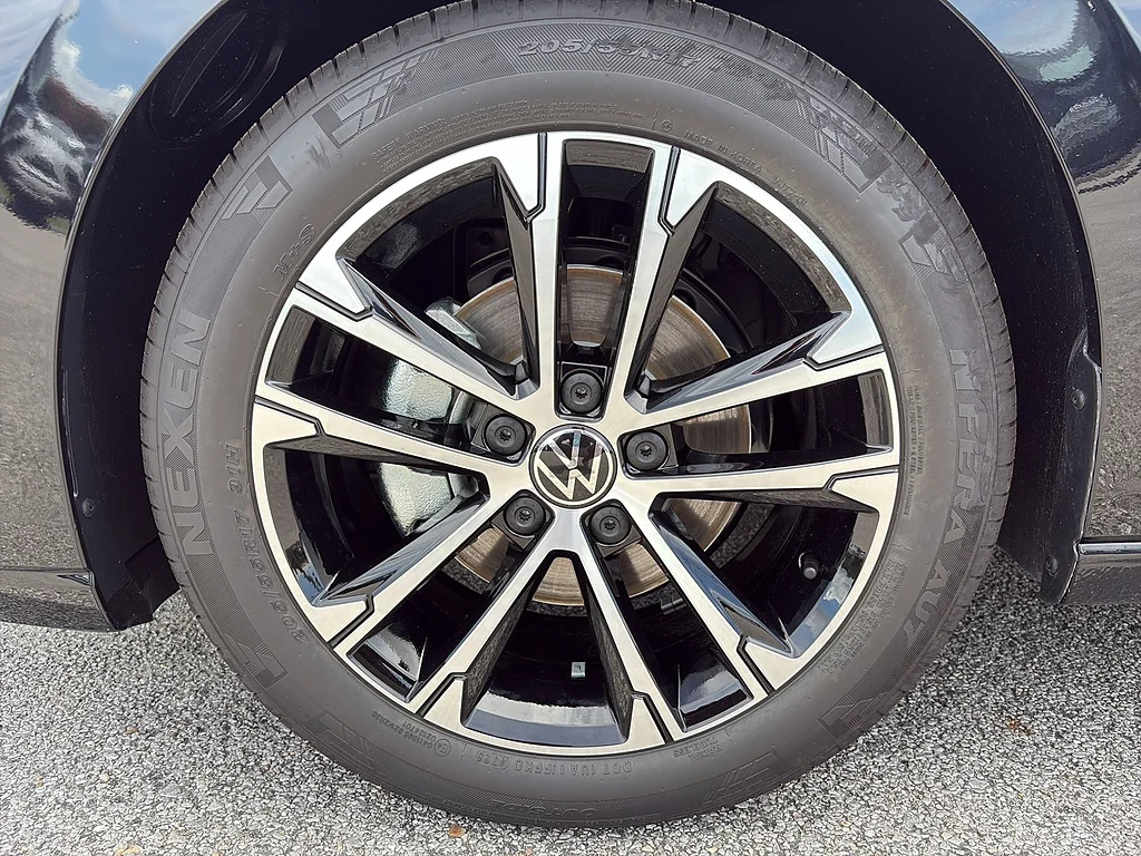 New 2026  Volkswagen Sport Auto image 9