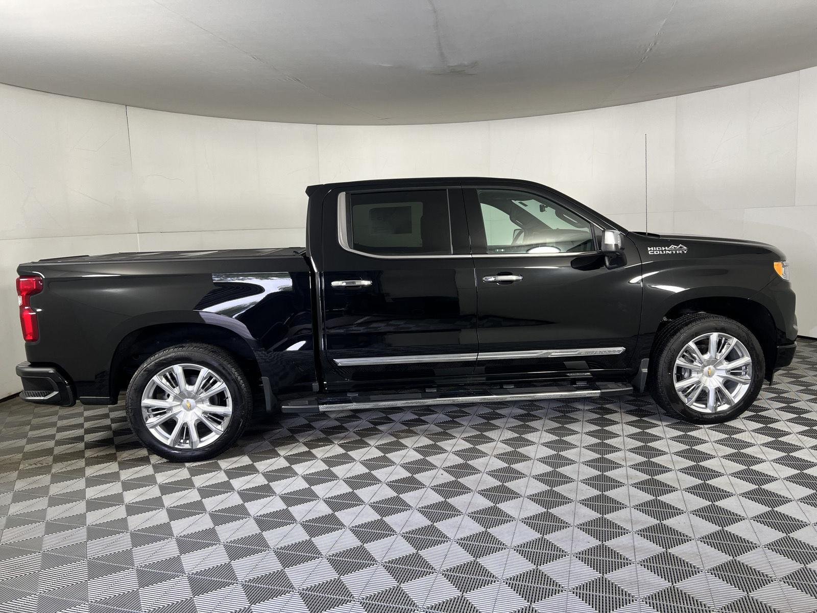 Used 2024 Black Chevrolet High Country image 23