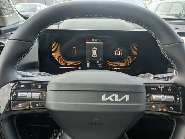 New 2026 Glacial White Pearl Kia LX image 29
