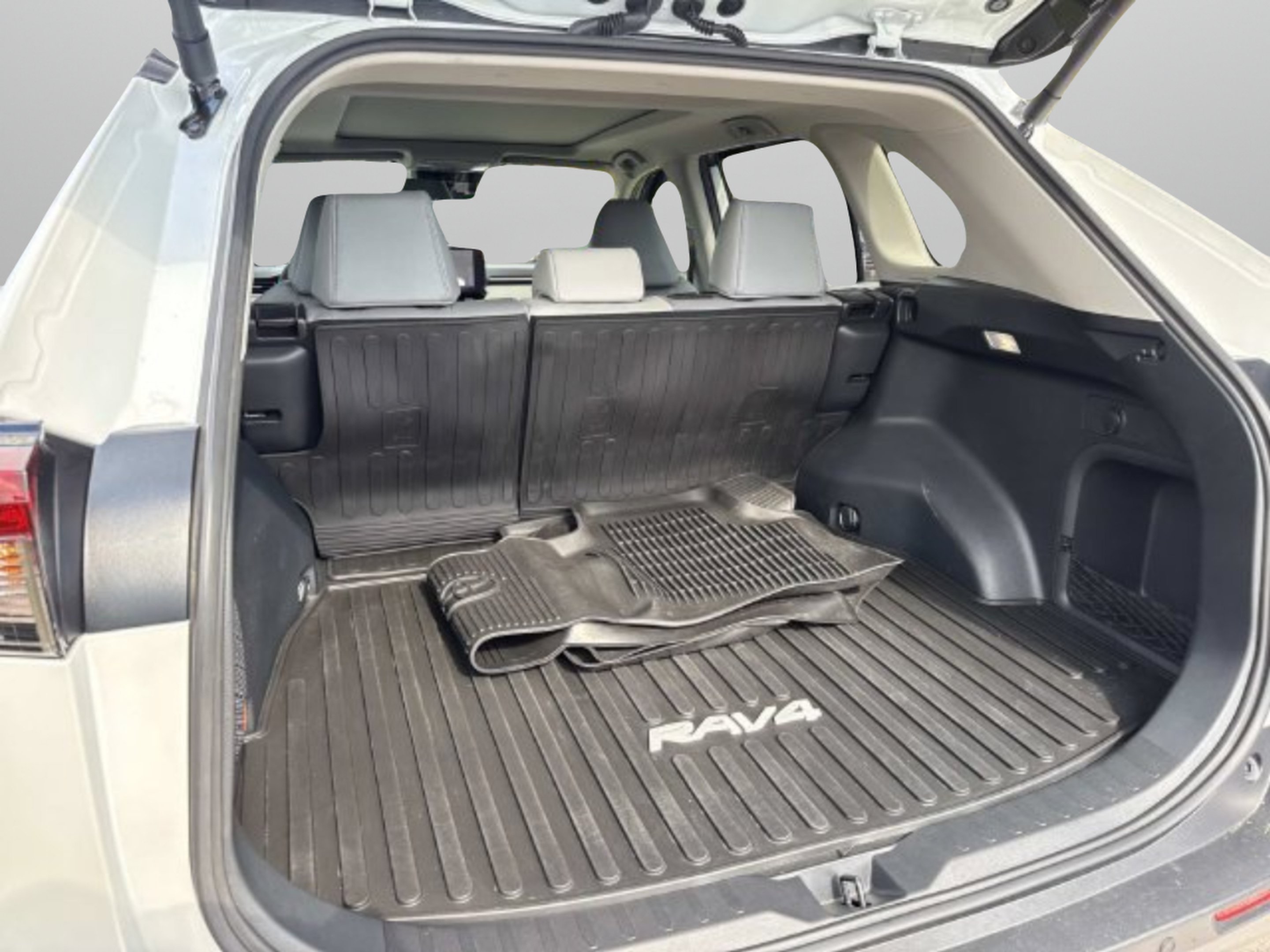 2024 Toyota RAV4 Limited - Photo 33