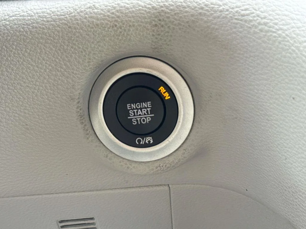 2023 Chrysler Pacifica Touring L - Photo 19