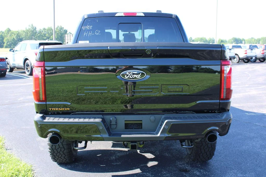 New 2026 Agate Black Metallic Ford Tremor® image 11