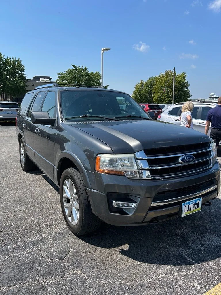 Used 2016 Gray Ford Limited image 4