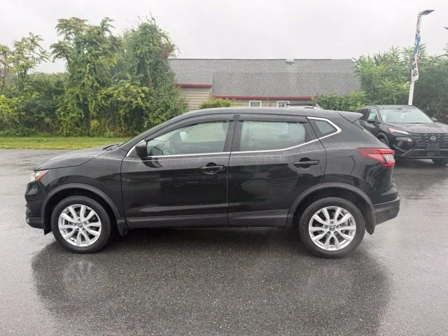 Used 2022 Magnetic Black Pearl Nissan S image 5