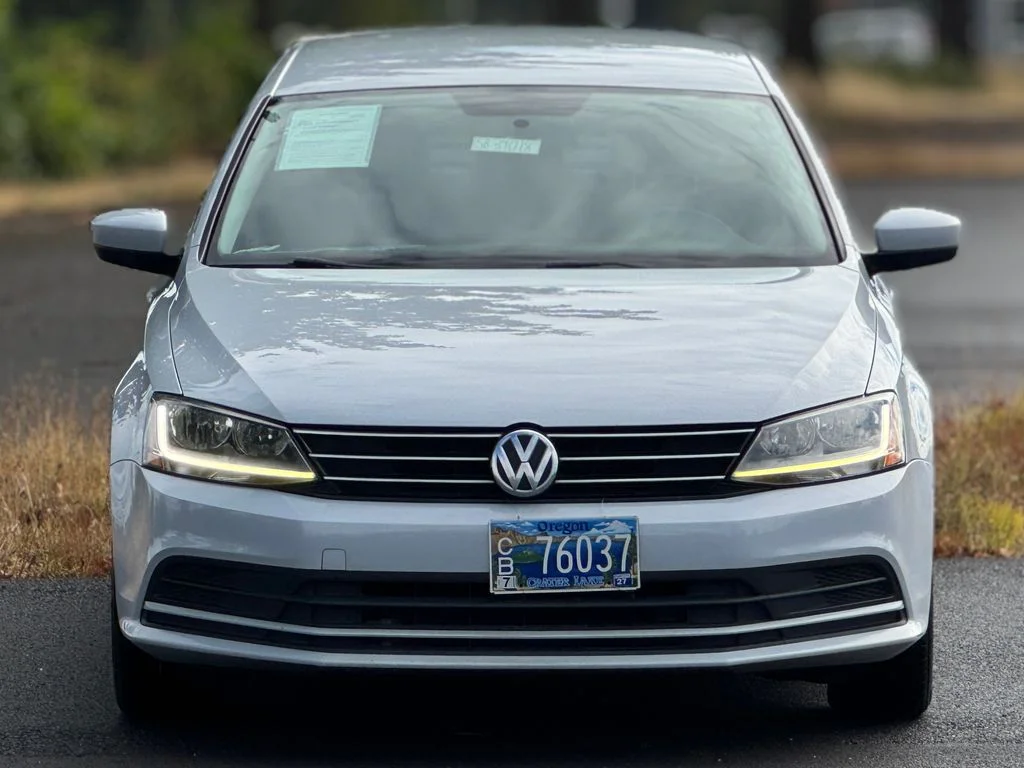 3VW2B7AJ7HM348693