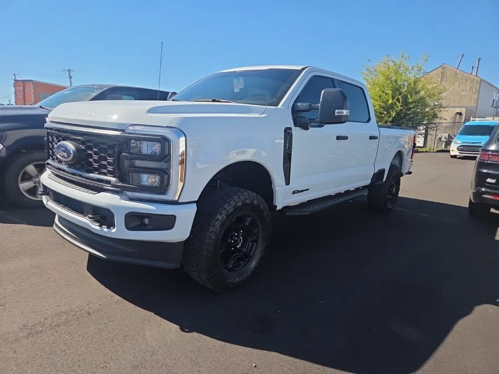 Certified Used 2024 White Ford XL image 3