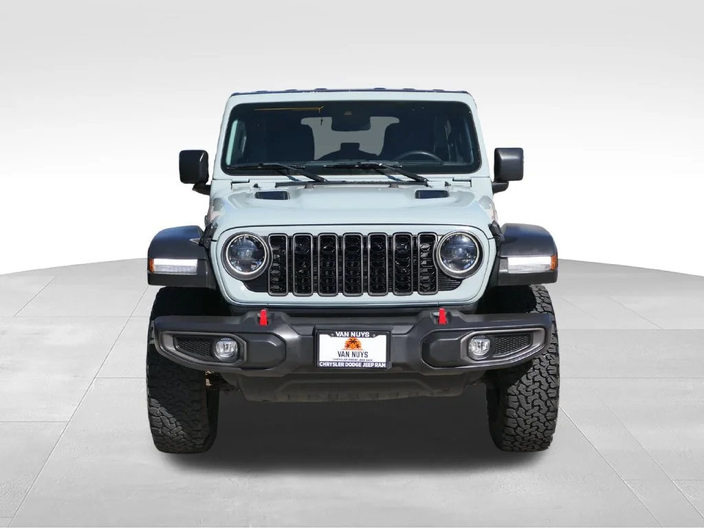 Used 2024 Earl Clearcoat Jeep Rubicon image 7
