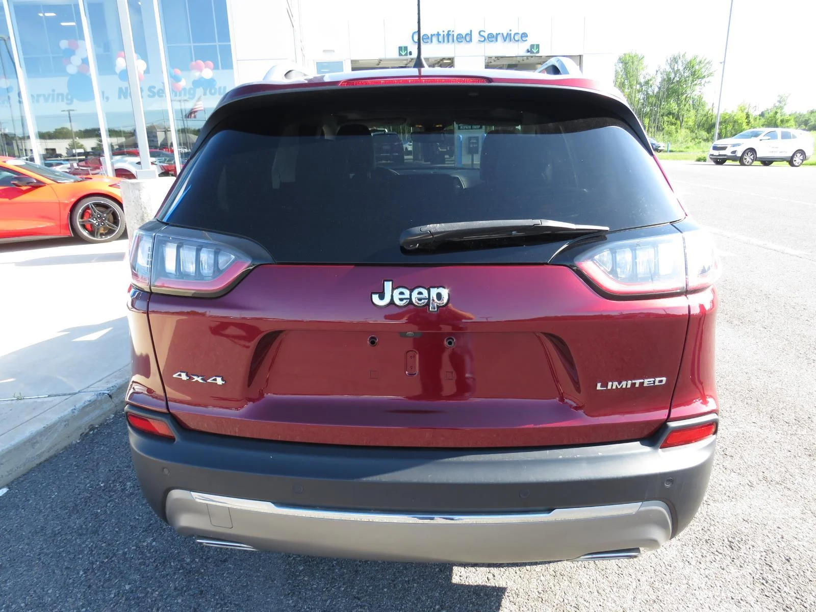 Used 2021 Velvet Red Pearlcoat Jeep Limited image 9