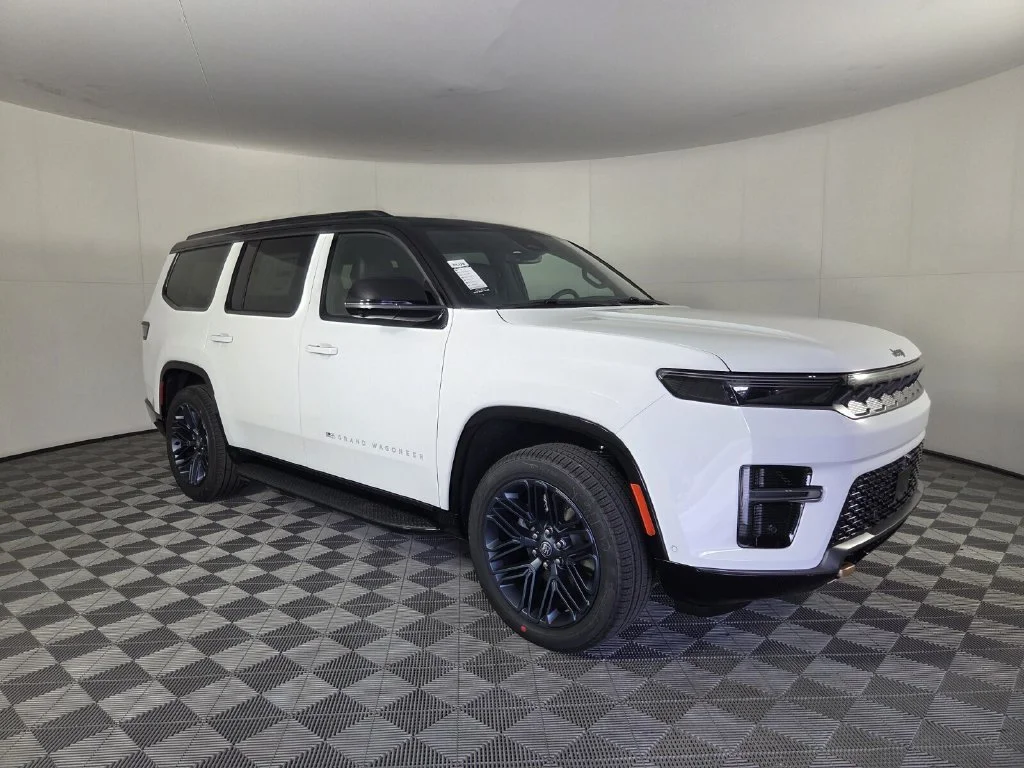 New 2026 Bright White Clear-Coat Exterior Paint Jeep 85th Anniversary image 2