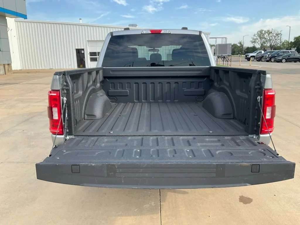 Used 2023 Silver Ford XLT image 28