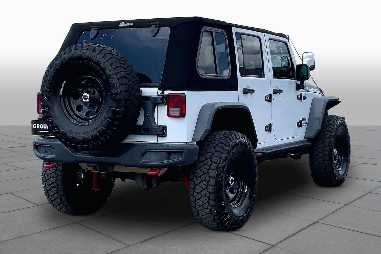 Used 2017 Bright White Clearcoat Jeep Rubicon Recon image 13