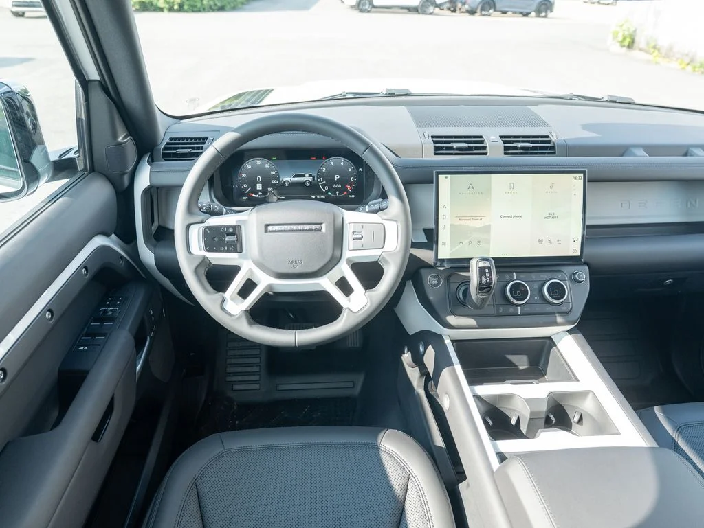 New 2026 White Land Rover S image 12