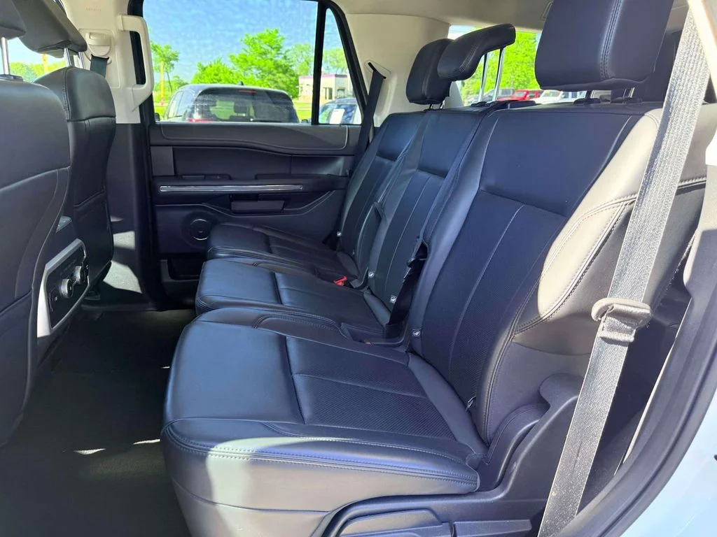 Used 2024 White Ford XLT image 10
