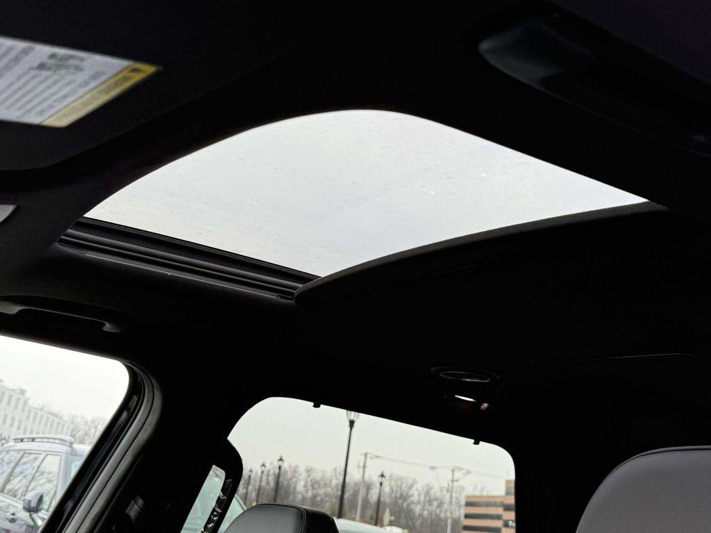 New 2026 Abyss Black Pearl Hyundai Calligraphy AWD image 4
