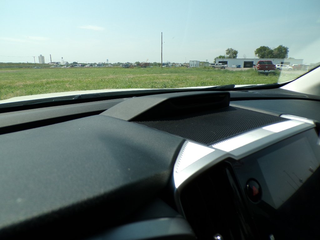 Used 2023 Crystal White Pearl Subaru Limited image 26