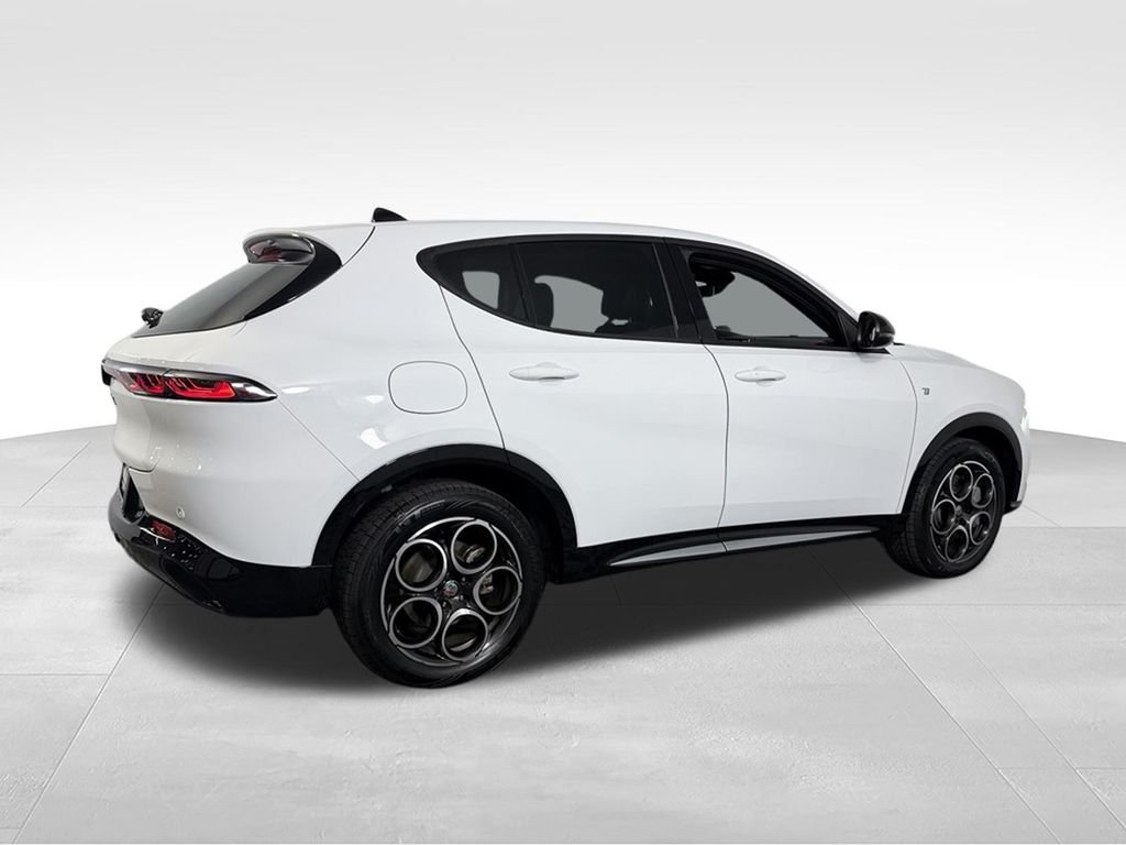 Used 2024 White Alfa Romeo Ti image 7
