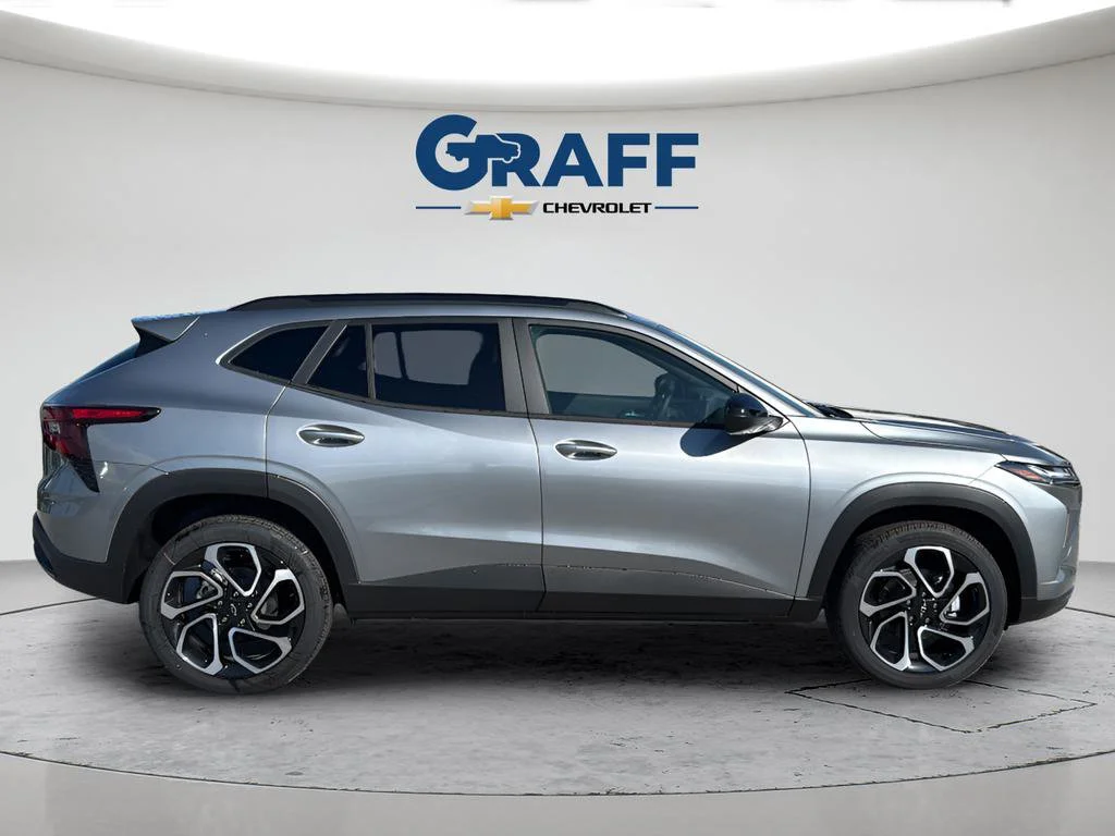 2026 Chevrolet Trax RS - Photo 9