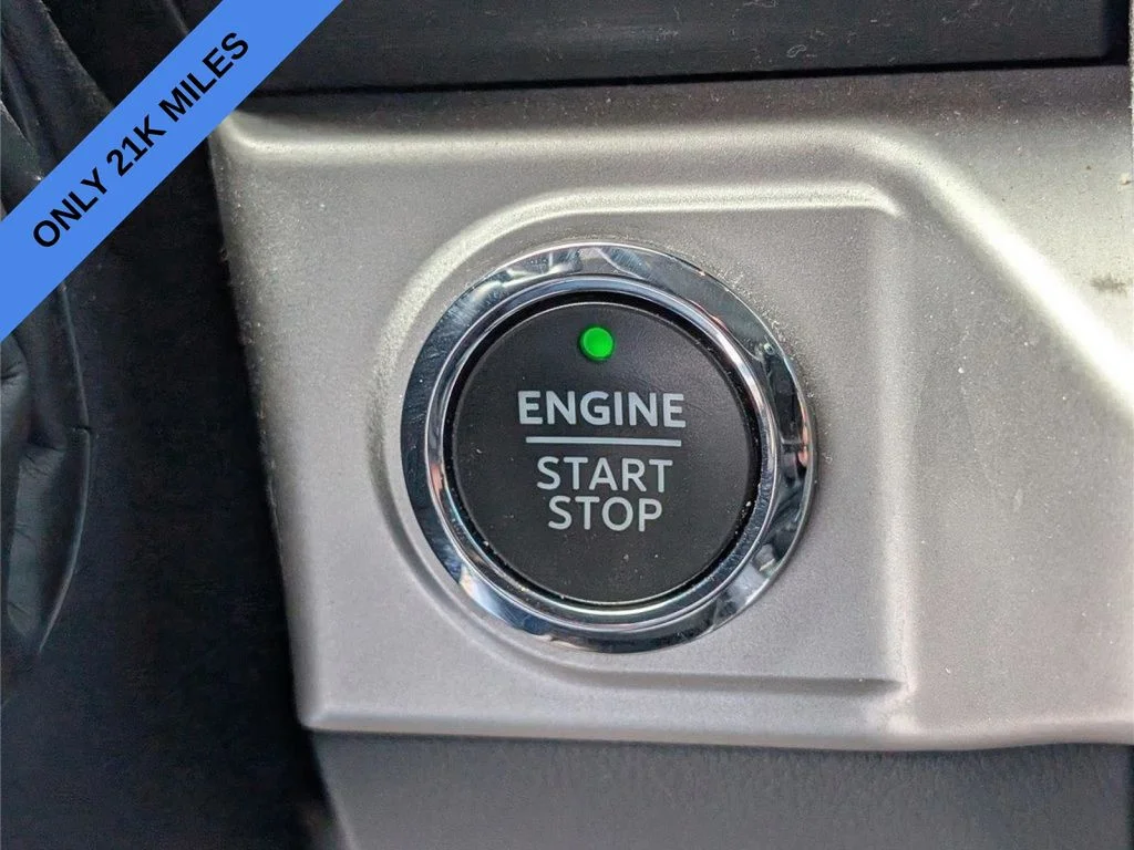 Used 2022 White Ford XLT image 20