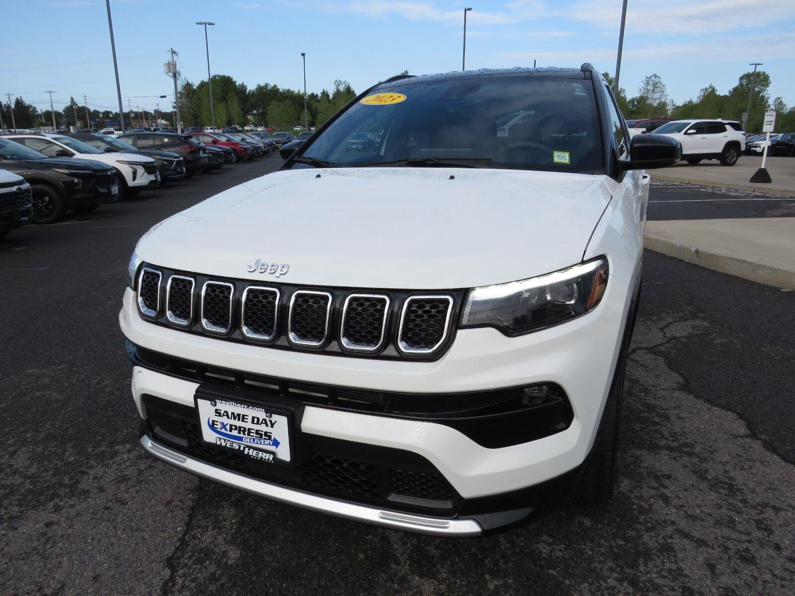 Used 2023 Bright White Clearcoat Jeep Limited image 13