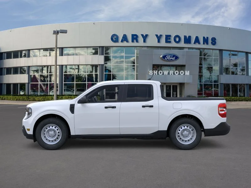 New 2025 Oxford White Ford XL image 3