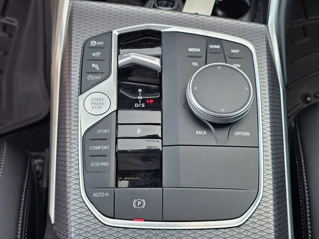 Used 2025  BMW M340i image 27
