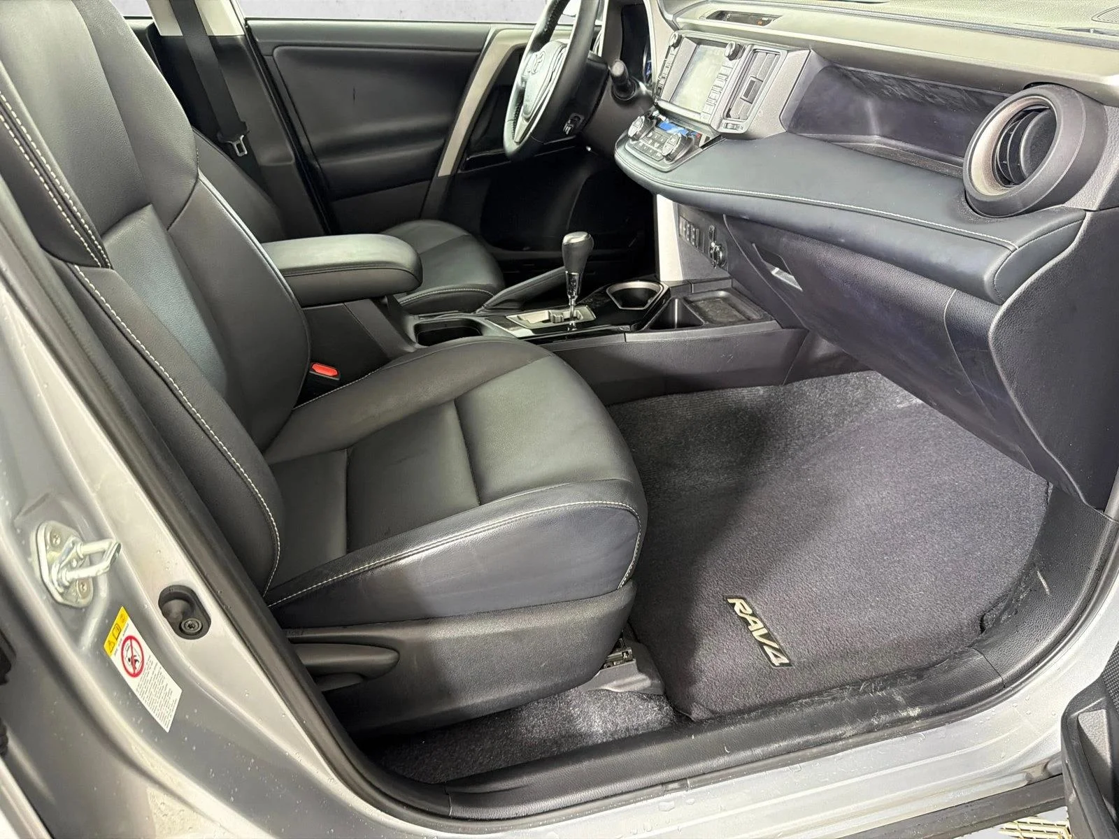 Used 2018 White Toyota Limited image 14