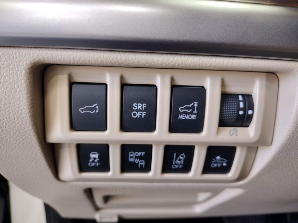 Used 2017 White Subaru 3.6R image 29