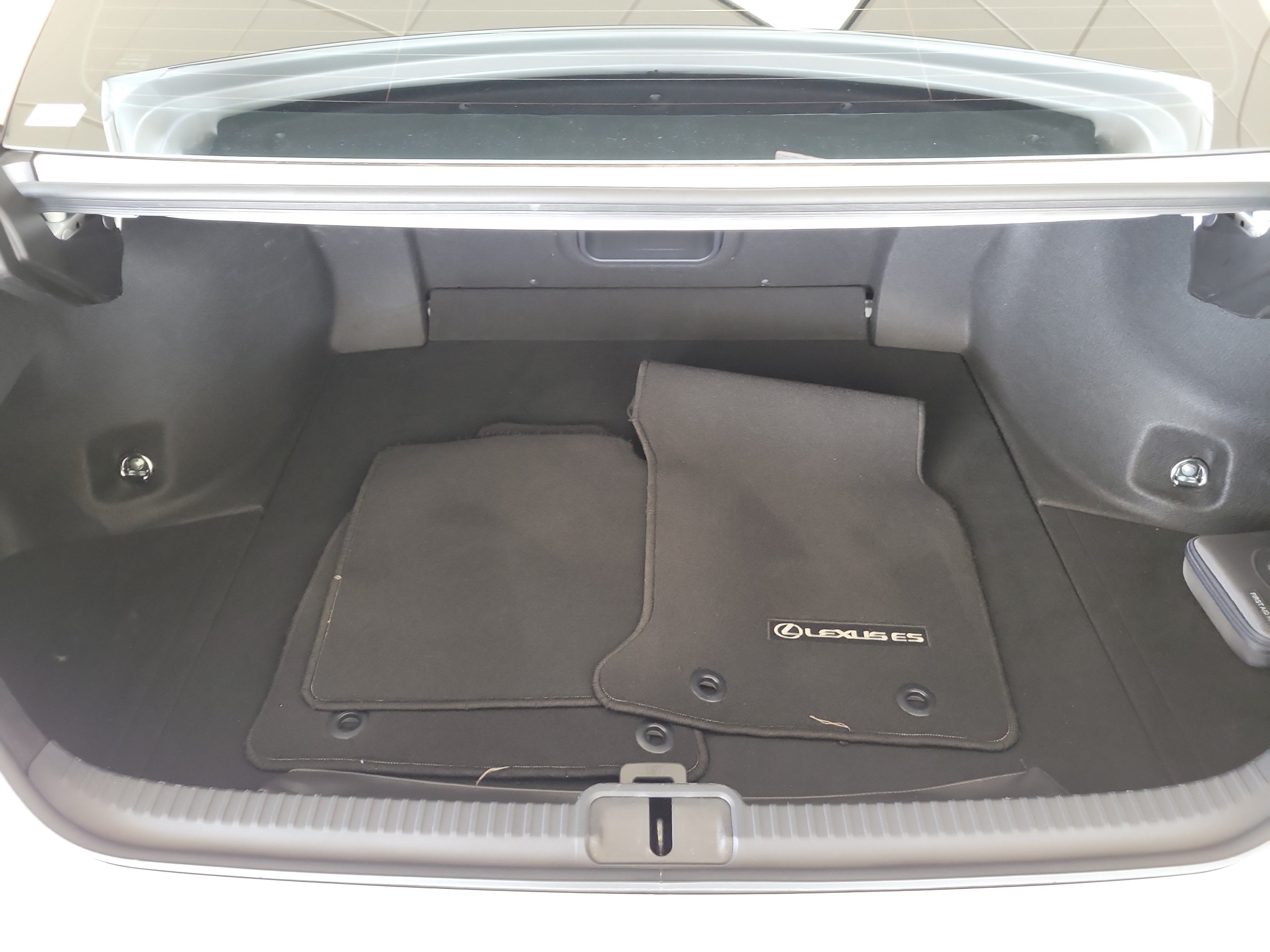 Certified Used 2024 Eminent White Pearl Lexus ES 250 image 12