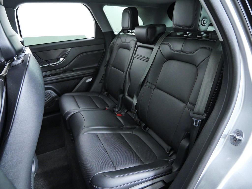 Used 2020 Silver Lincoln Standard image 29