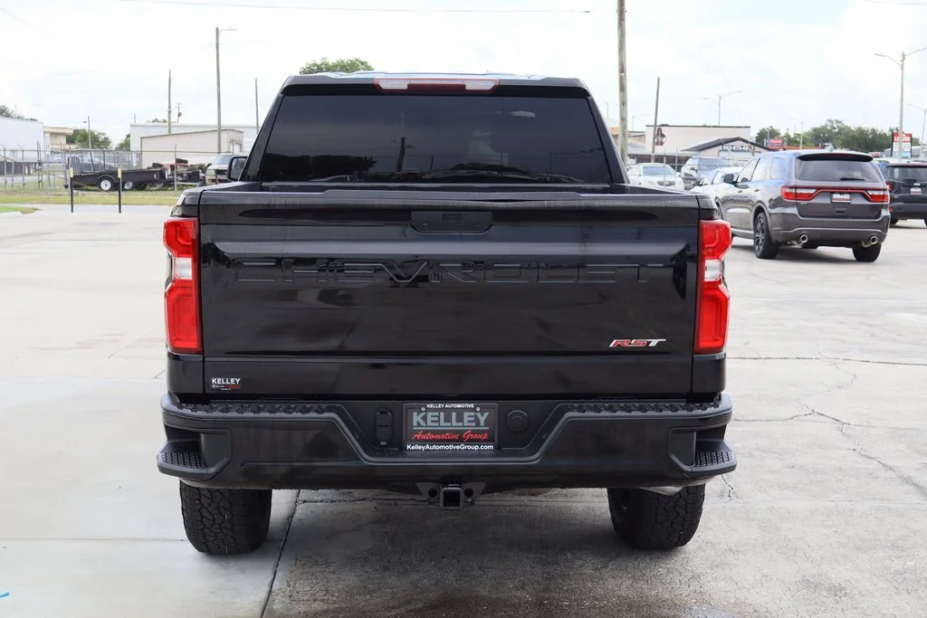 Used 2021 Black Chevrolet RST image 8