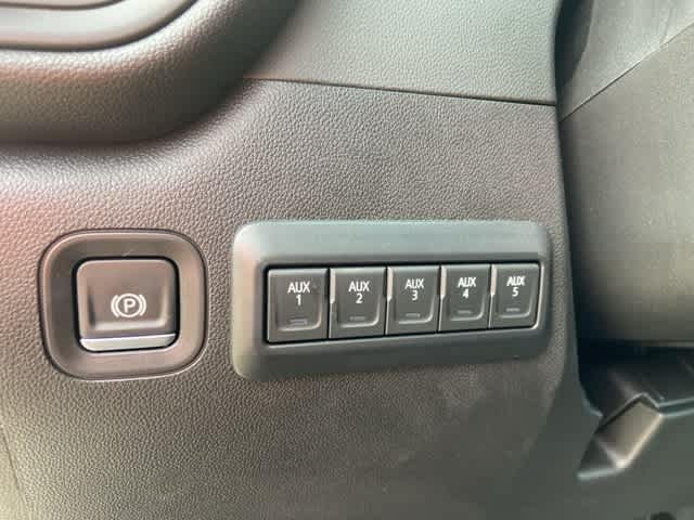 2025 Chevrolet Silverado 3500 HD Work Truck - Photo 15