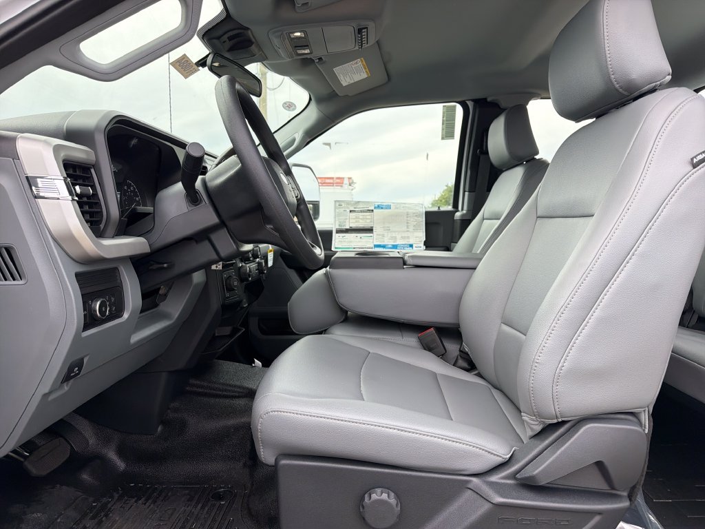 New 2026 Oxford White Ford F-250® XL image 13
