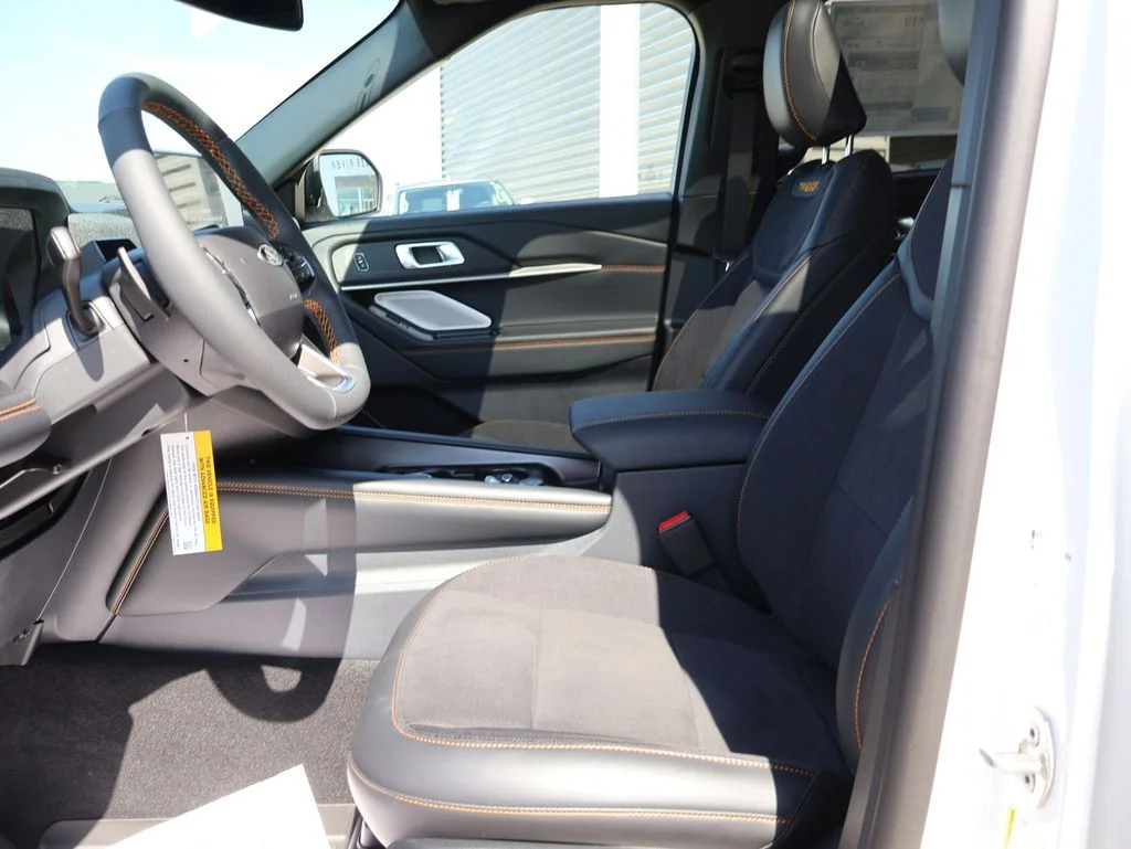 New 2026 Star White Metallic Tri-Coat Ford Tremor® image 24
