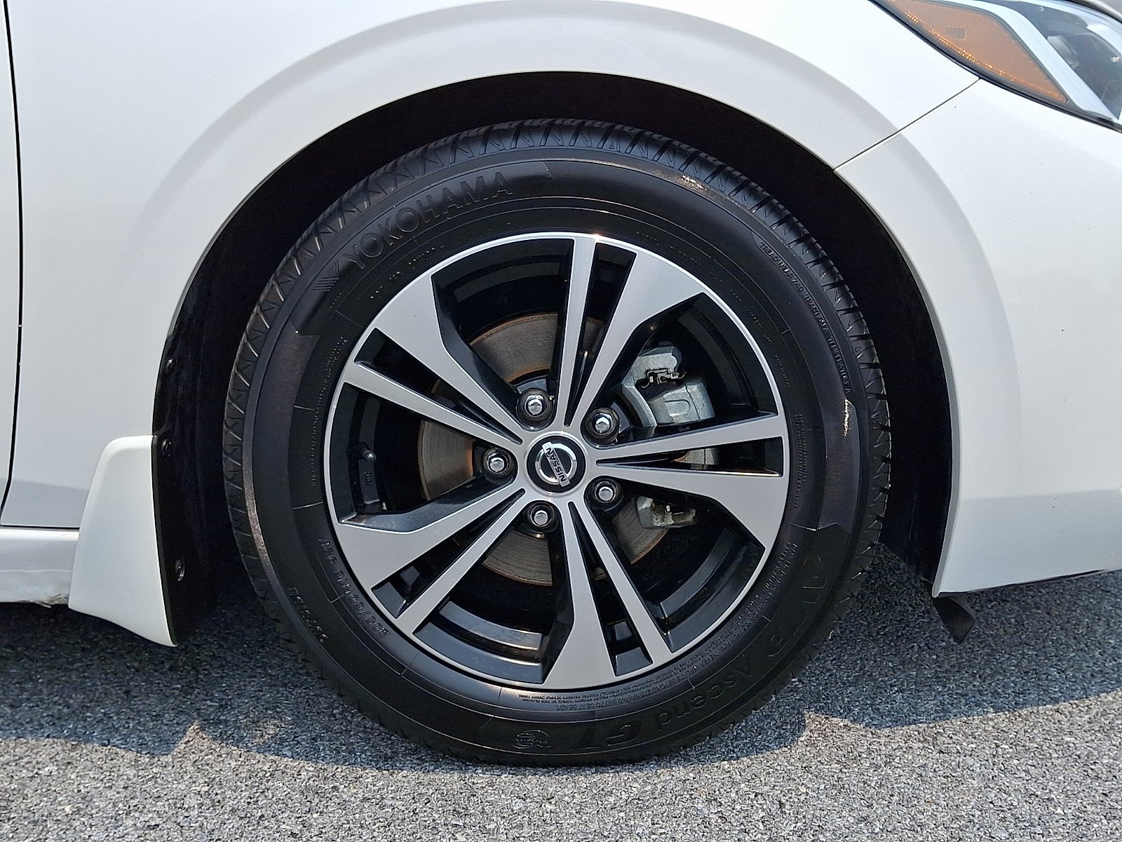 Used 2020 Aspen White Tricoat Nissan SV image 9