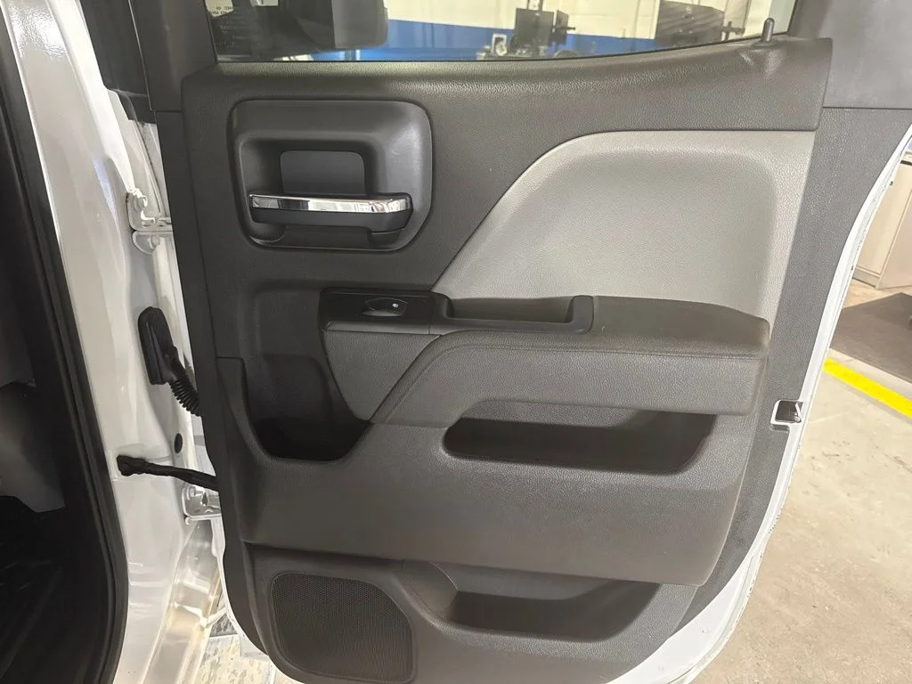 Used 2016 Summit White GMC Base image 37
