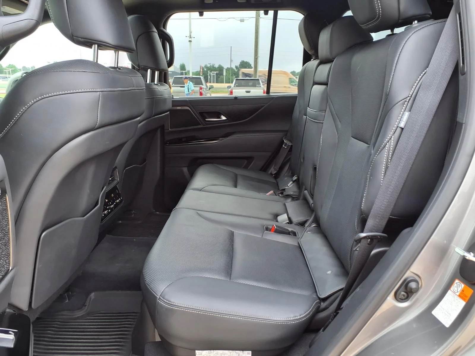 Used 2024 Gray Lexus 600 Luxury image 16