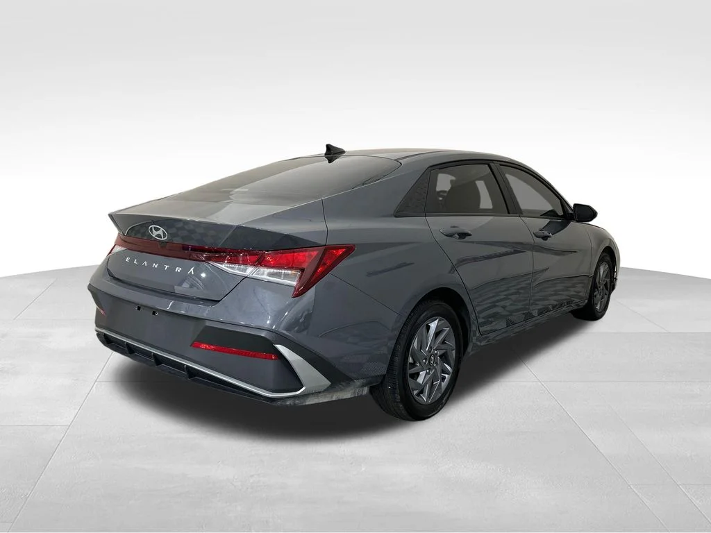 Certified Used 2024 Gray Hyundai SEL image 5
