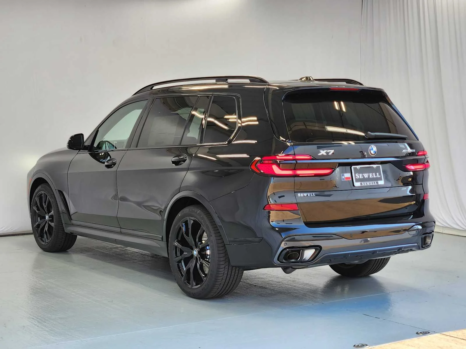 New 2027 Black Sapphire Metallic BMW xDrive40i image 3