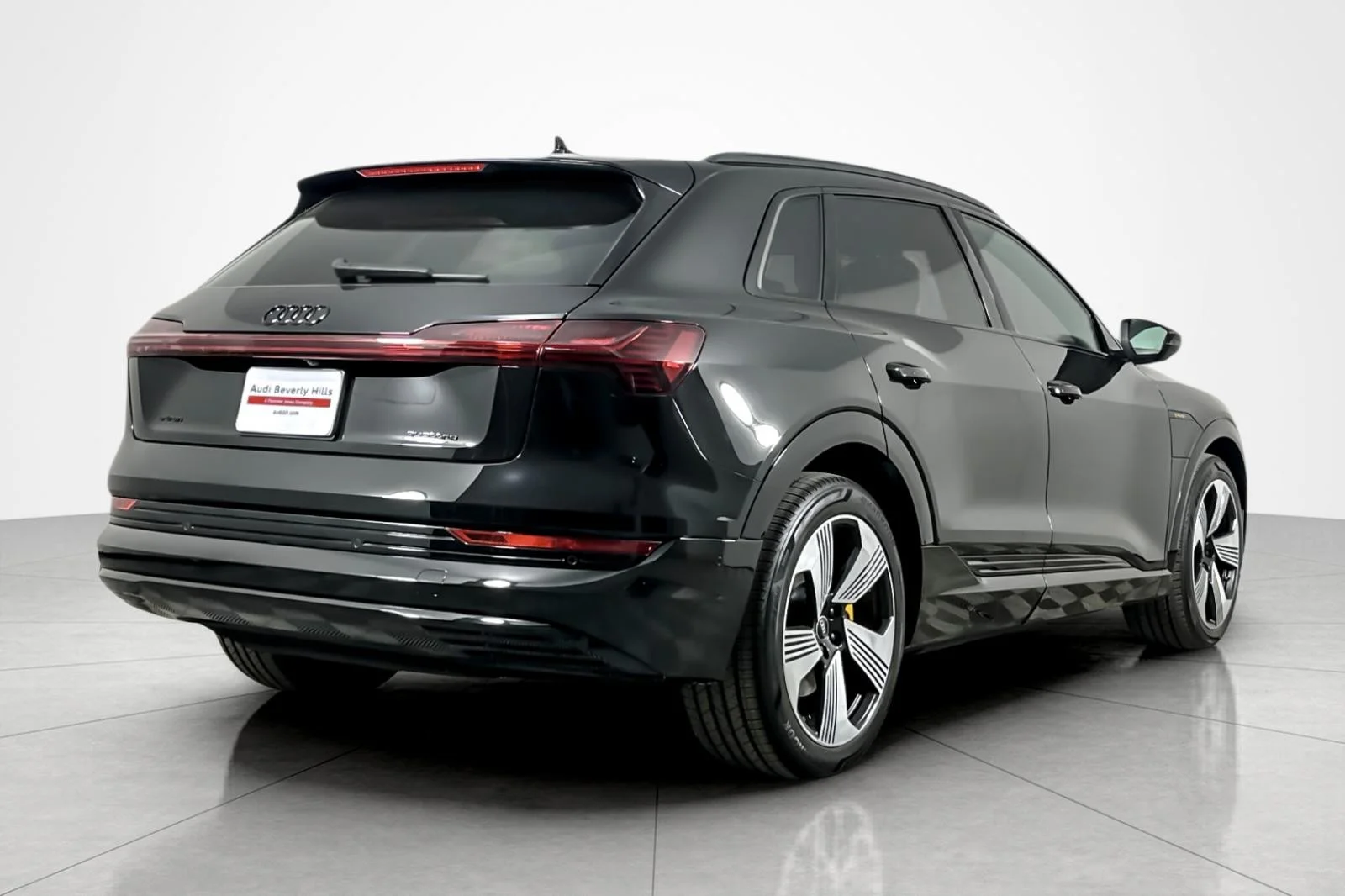 Used 2023 Mythos Black Metallic Audi Premium Plus quattro image 5