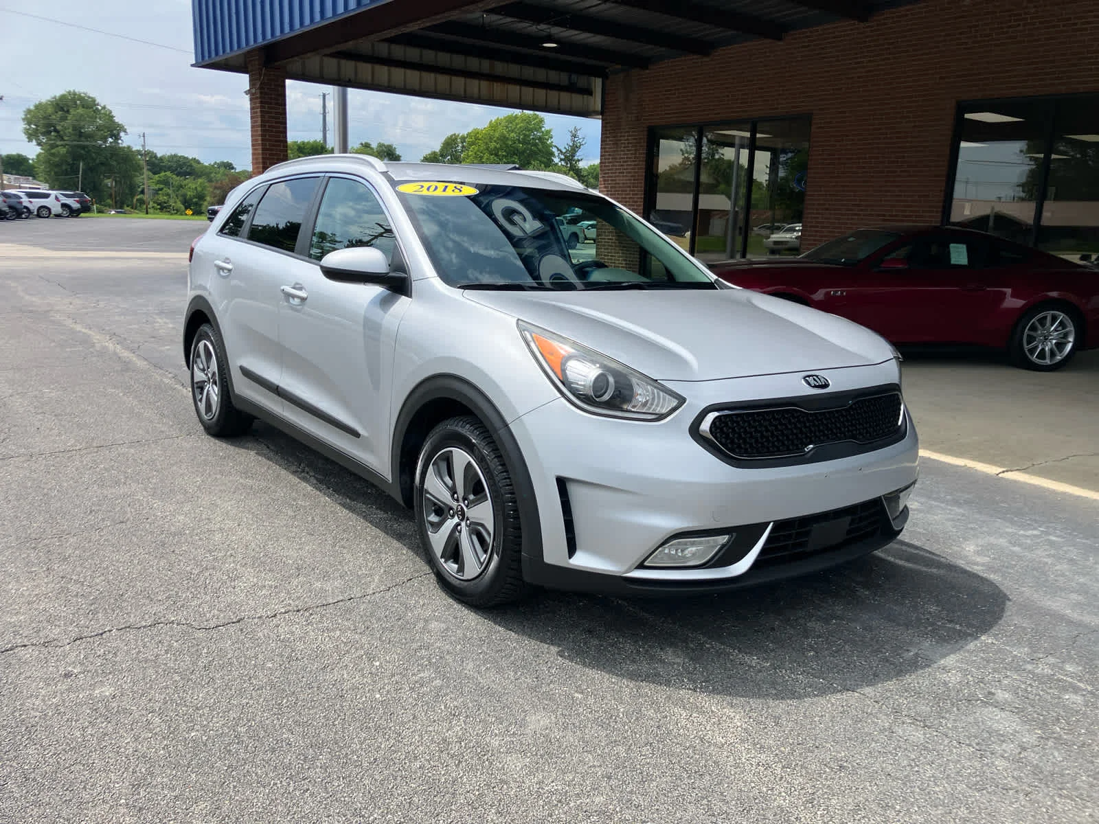 Used 2018 Kia Niro LX with VIN KNDCB3LC7J5146172 for sale in Eureka, IL