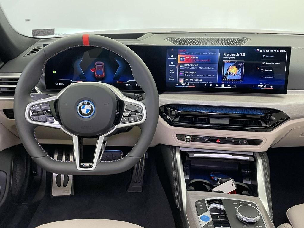 2025 BMW i4 M50 - Photo 23