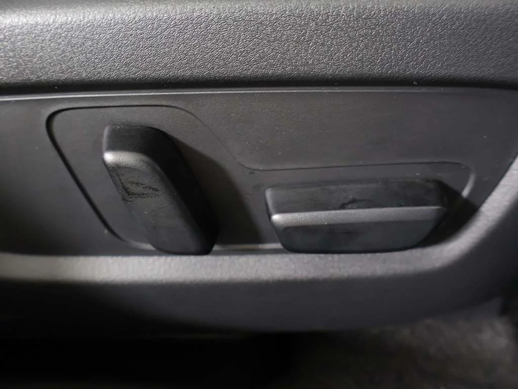 Used 2025 Gray Mazda Premium image 35