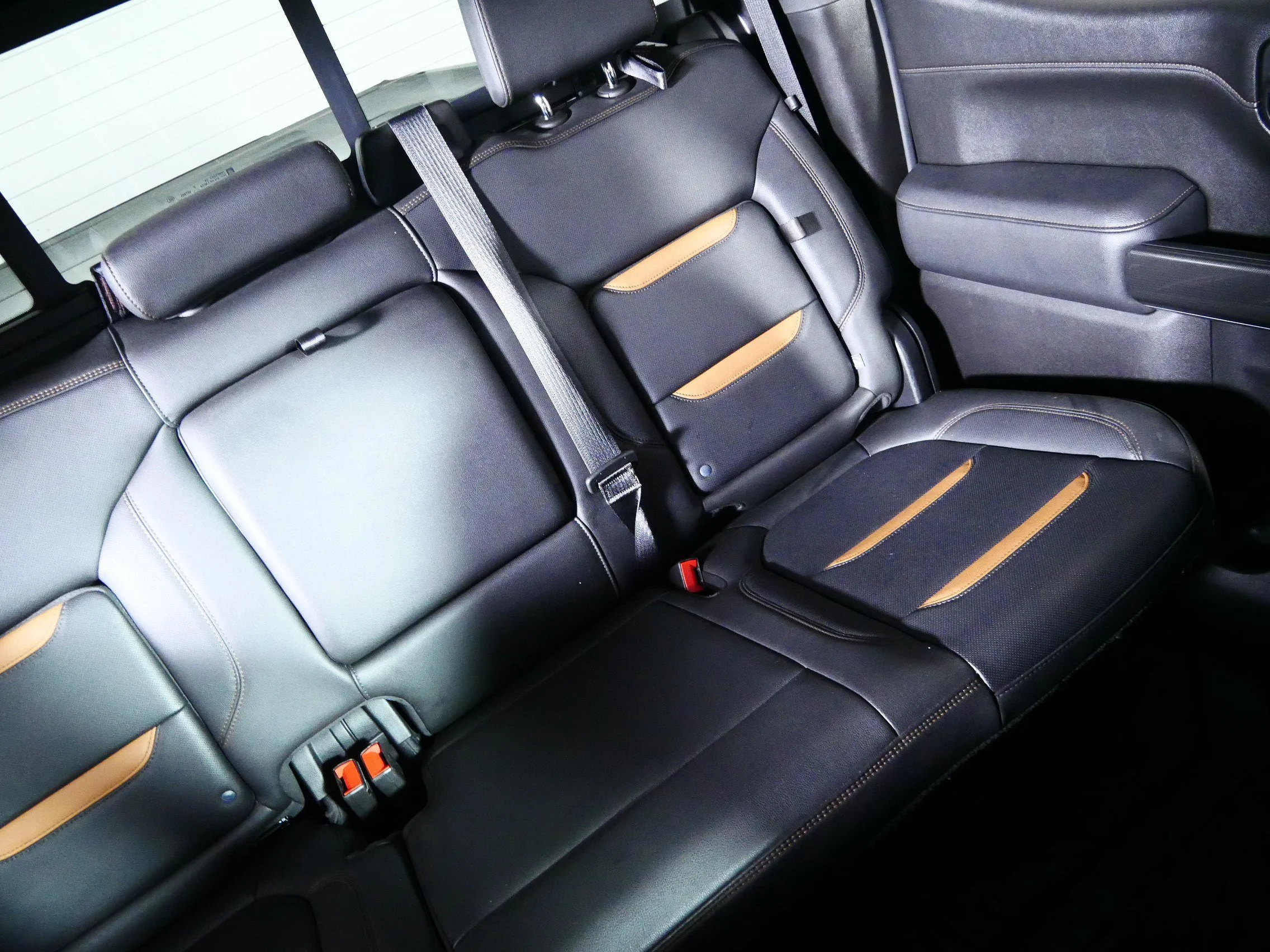 Used 2021 Ebony Twilight Metallic GMC AT4 image 14