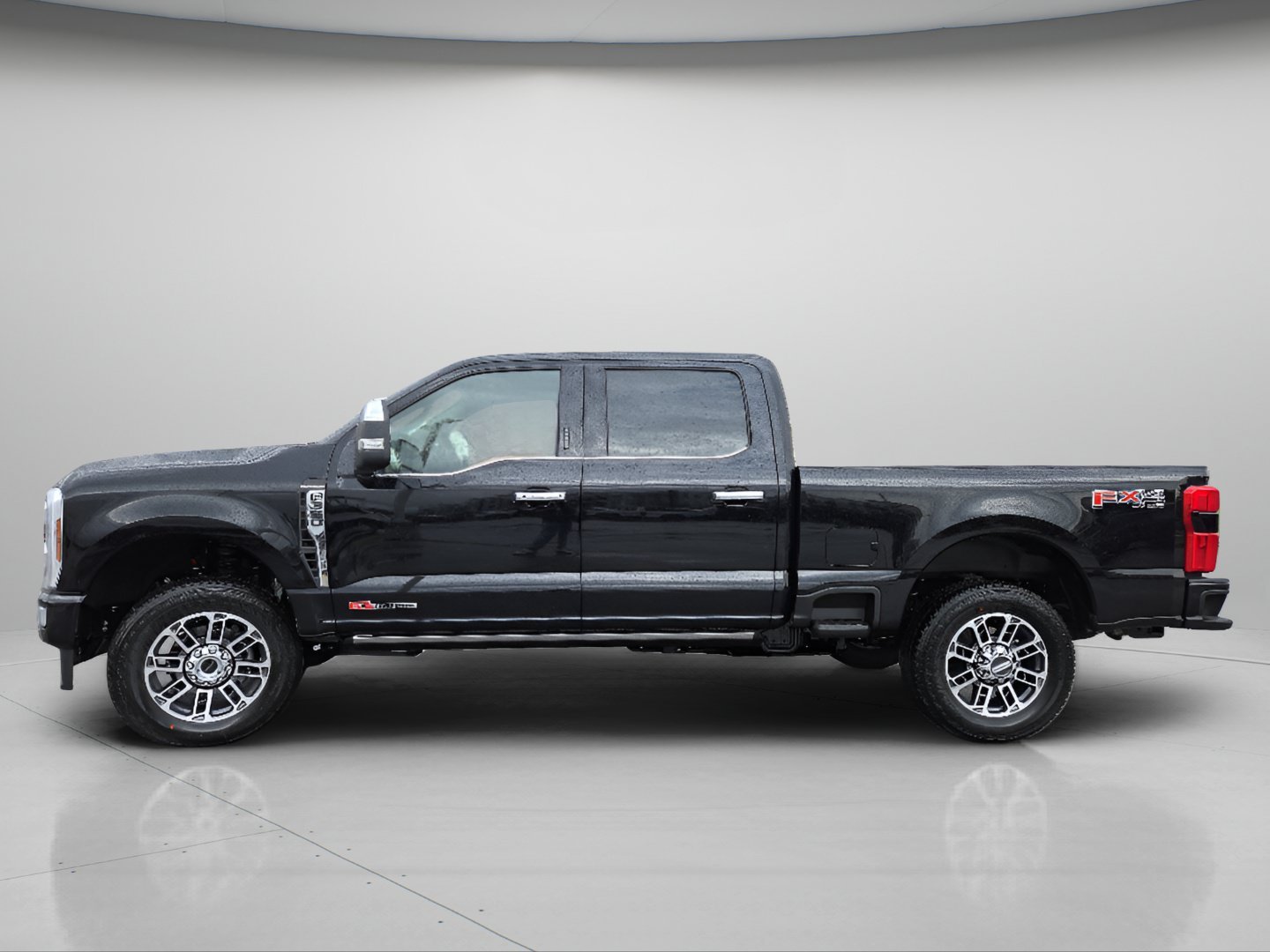 New 2026 Agate Black Metallic Ford Platinum image 28