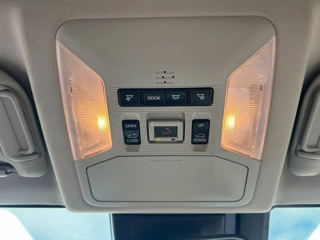 Used 2021  Toyota XLE Premium image 56
