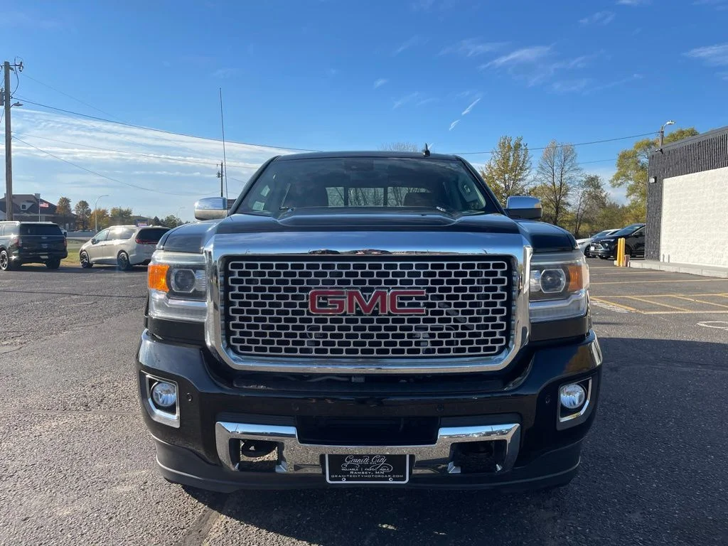 Used 2016 Black GMC Denali image 13