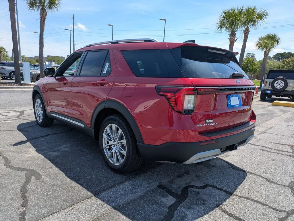 New 2026 Rapid Red Metallic Tinted Clearcoat Ford Platinum image 6